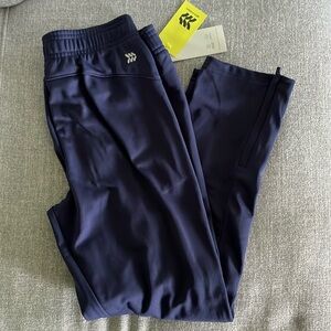 NWT navy all in motion joggers size large